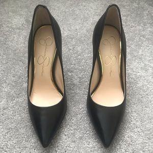 Jessica Simpson Black Pumps